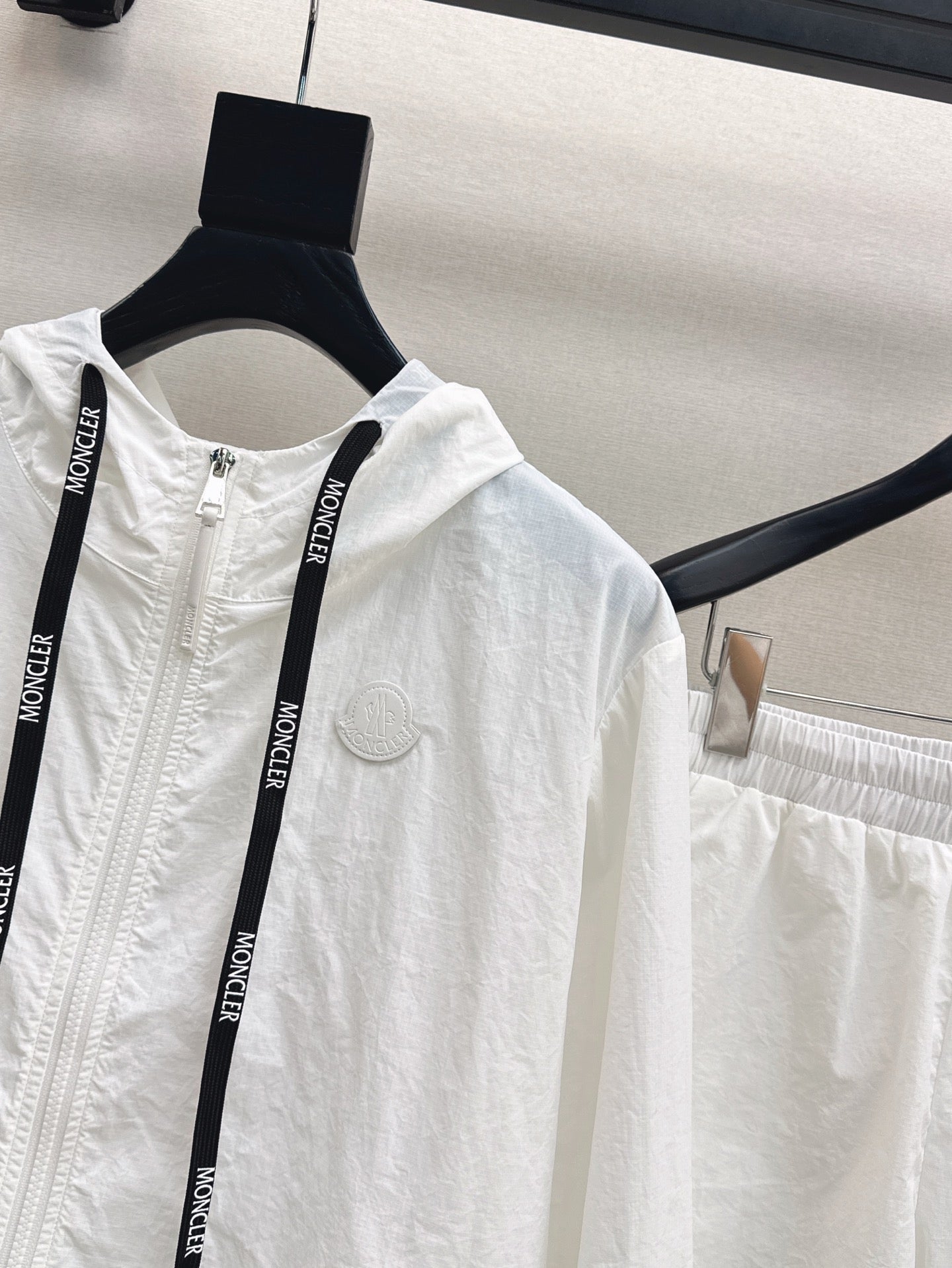 Monc* 25ss hooded jacket and shorts set