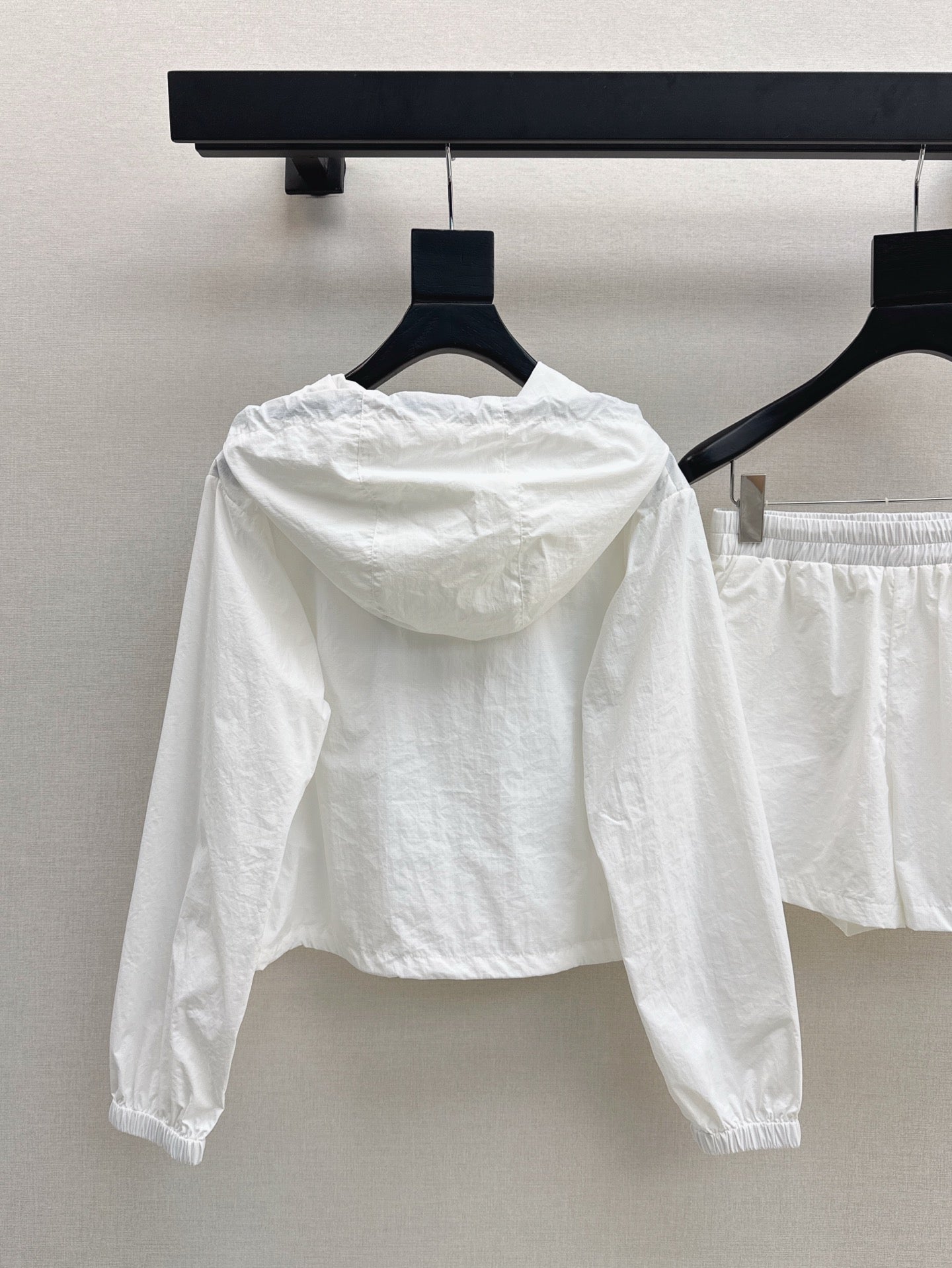 Monc* 25ss hooded jacket and shorts set