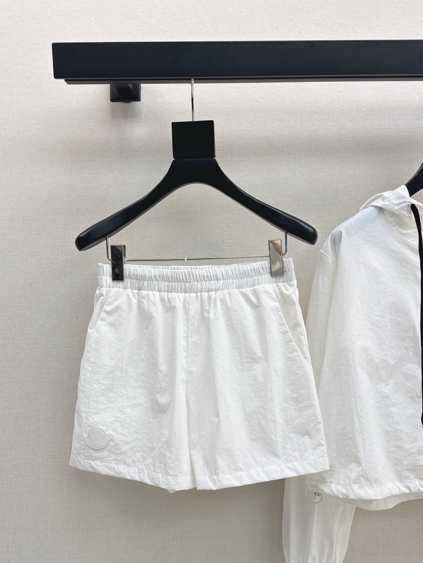 Monc* 25ss hooded jacket and shorts set