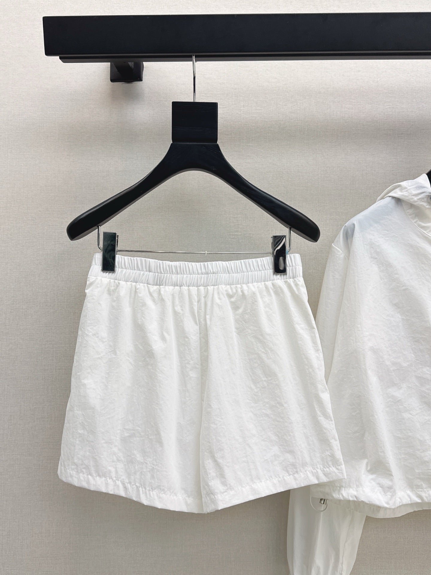 Monc* 25ss hooded jacket and shorts set