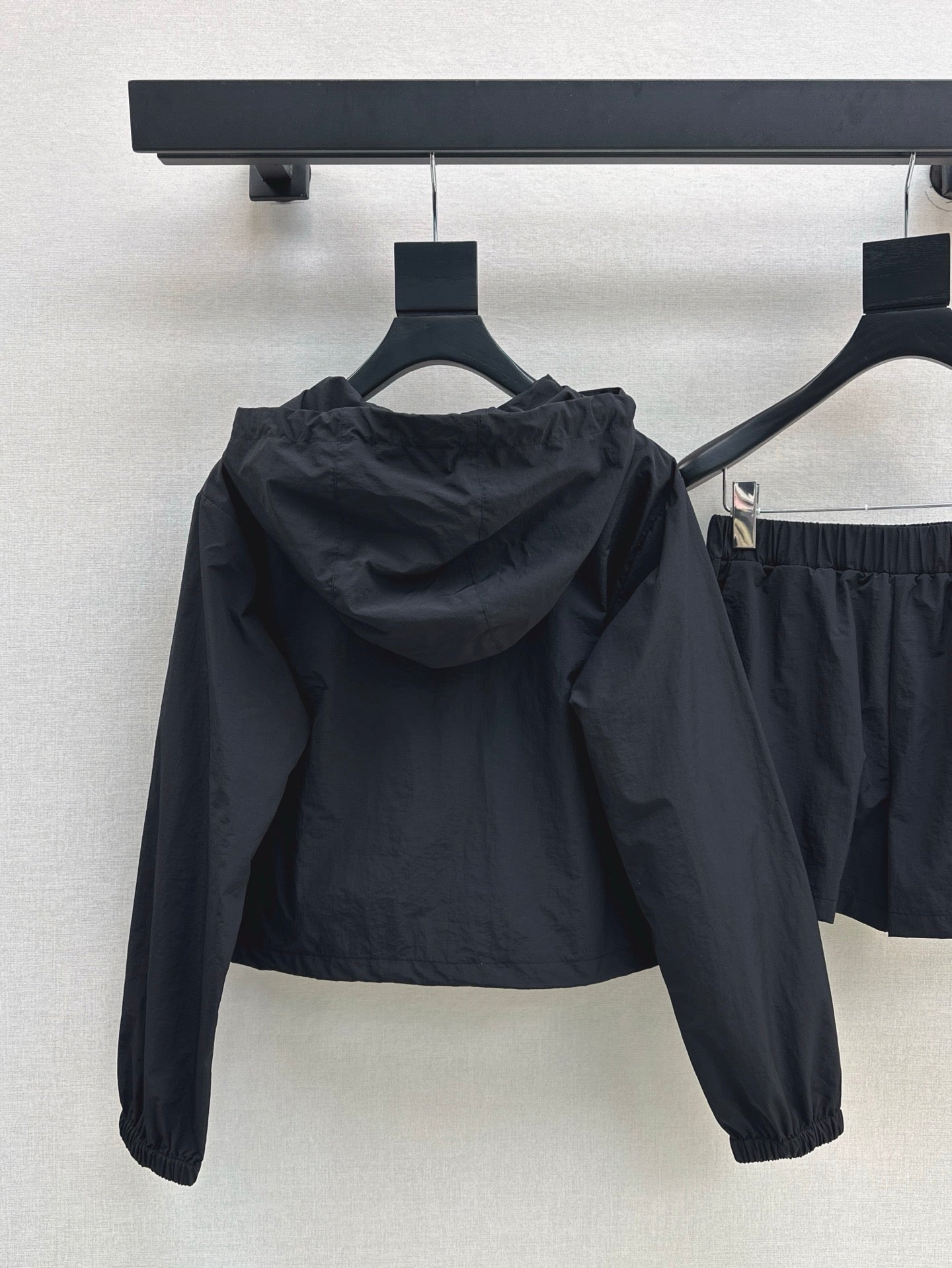 Monc* 25ss hooded jacket and shorts set