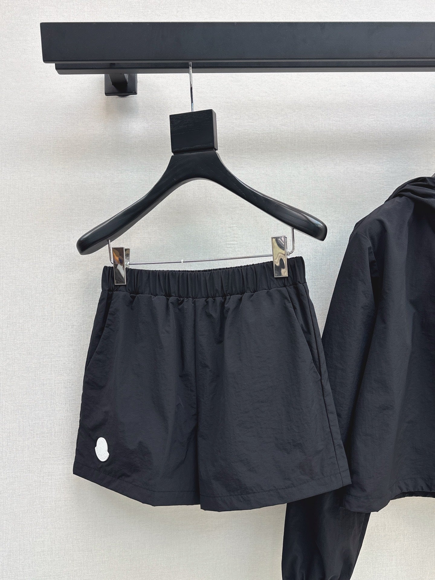 Monc* 25ss hooded jacket and shorts set