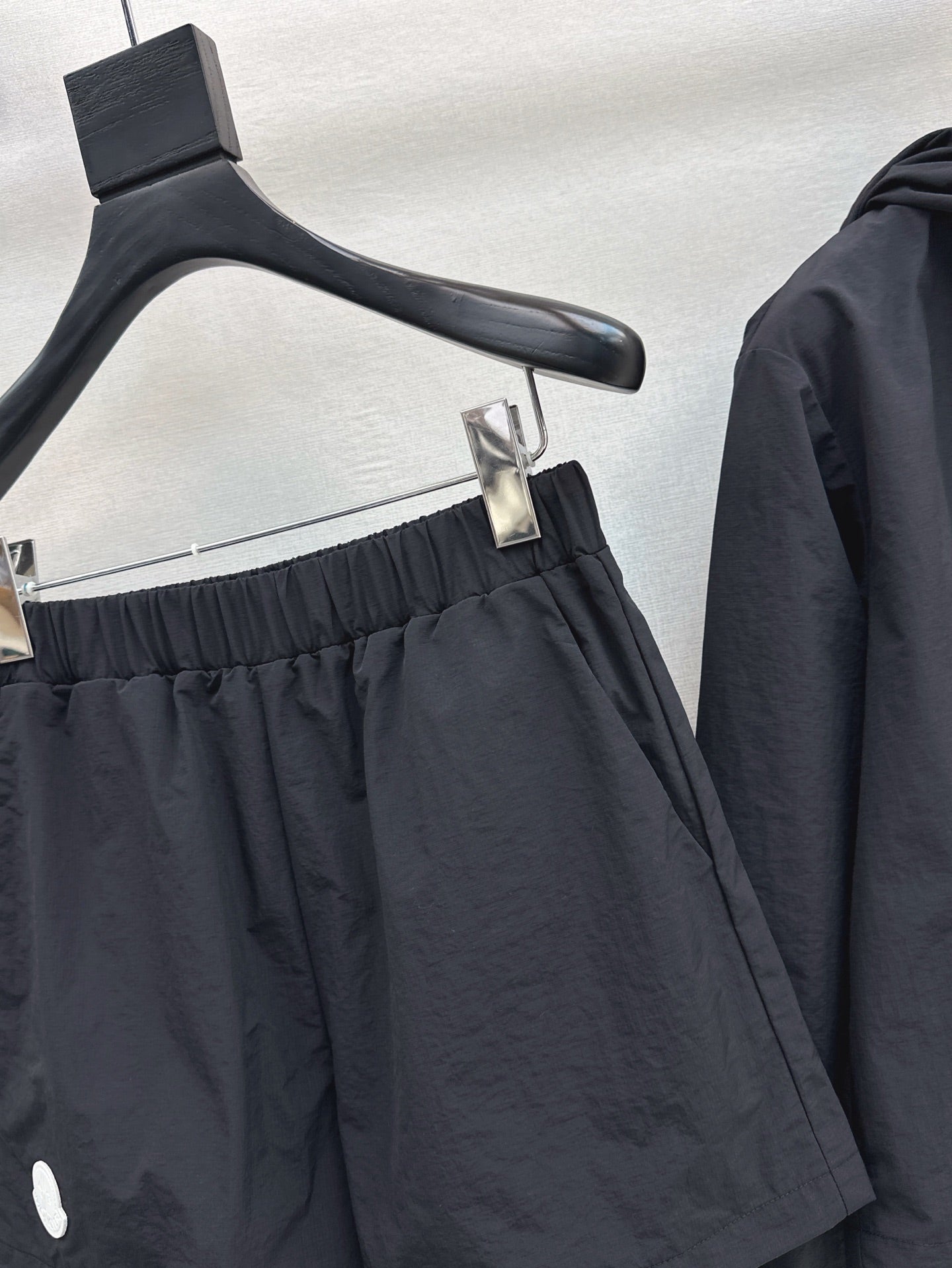 Monc* 25ss hooded jacket and shorts set