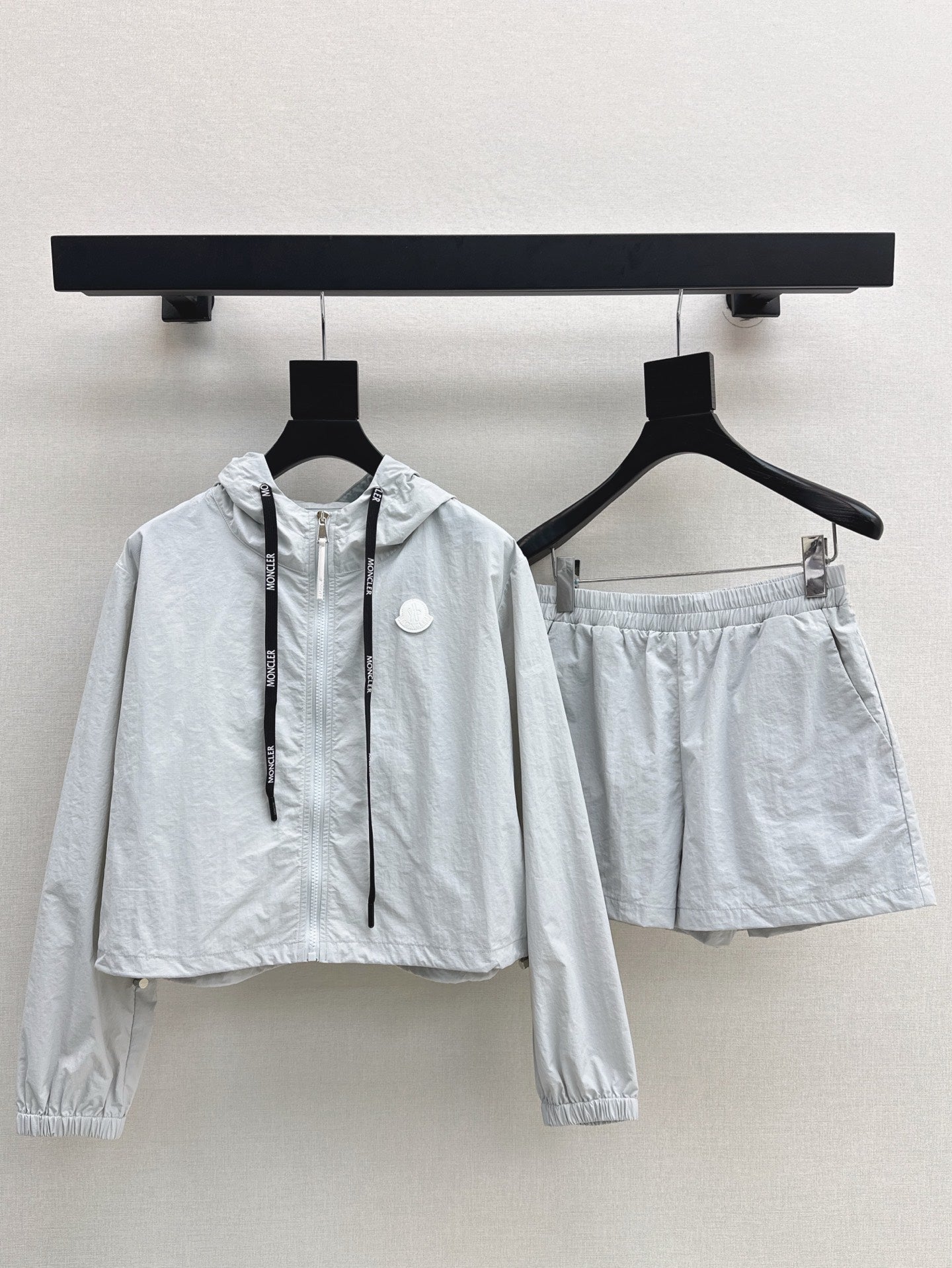 Monc* 25ss hooded jacket and shorts set