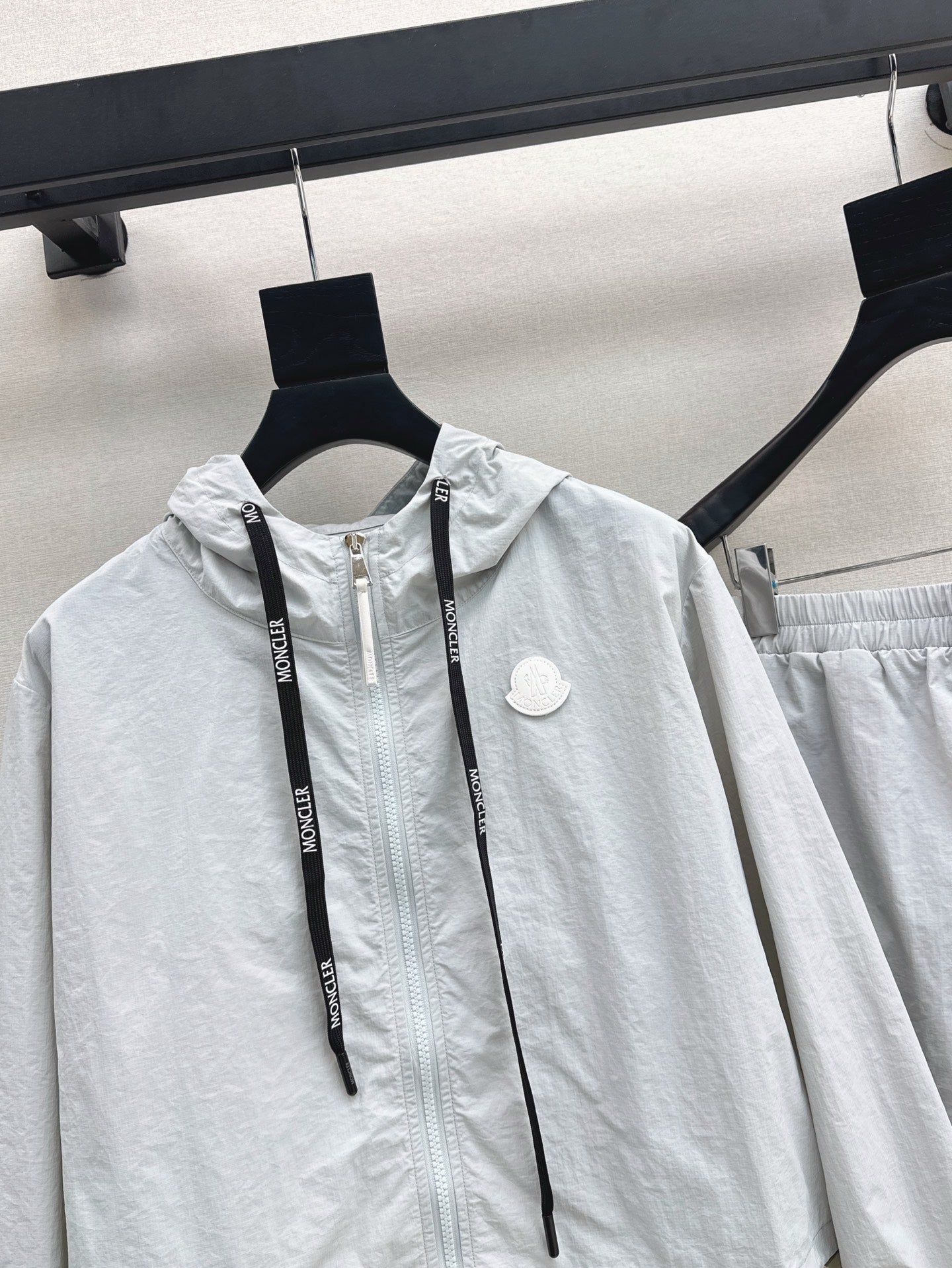 Monc* 25ss hooded jacket and shorts set