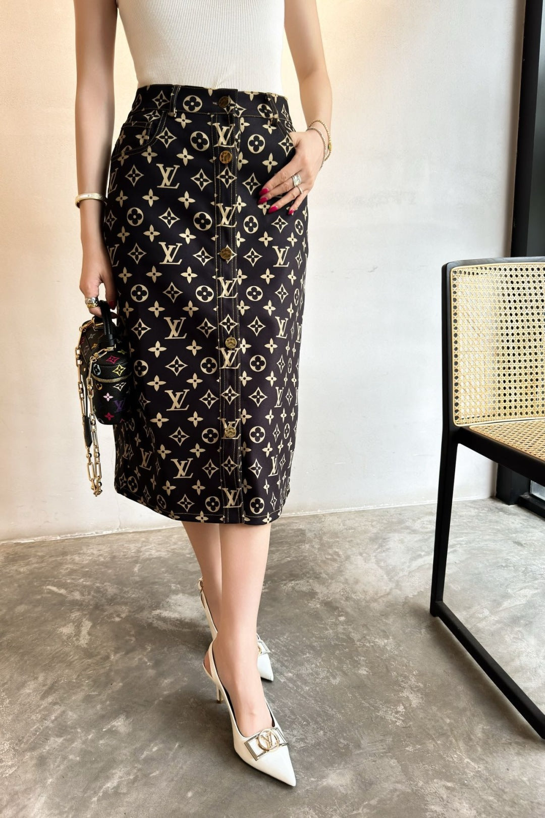 Loui* 25ss monogram printed straight skirt