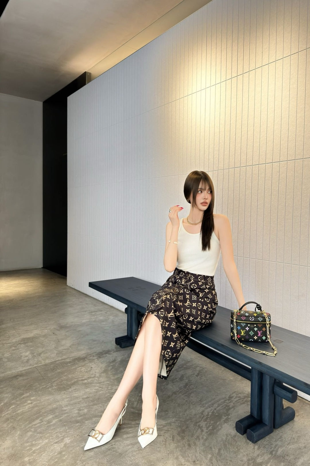 Loui* 25ss monogram printed straight skirt