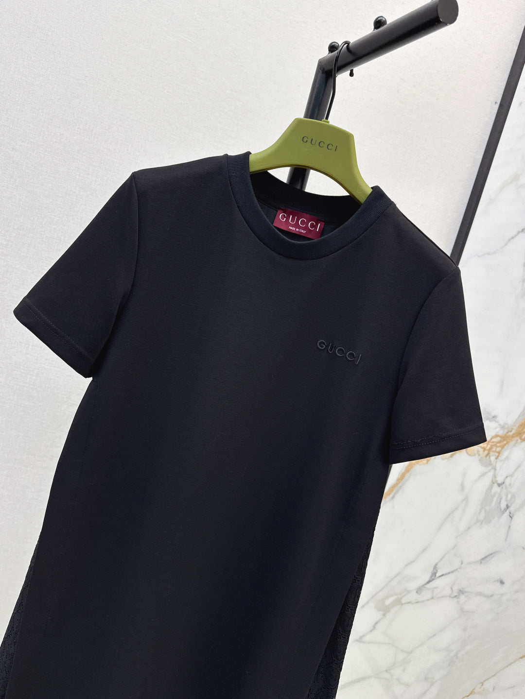 Gu* 25ss embroidered cotton dress with lace side