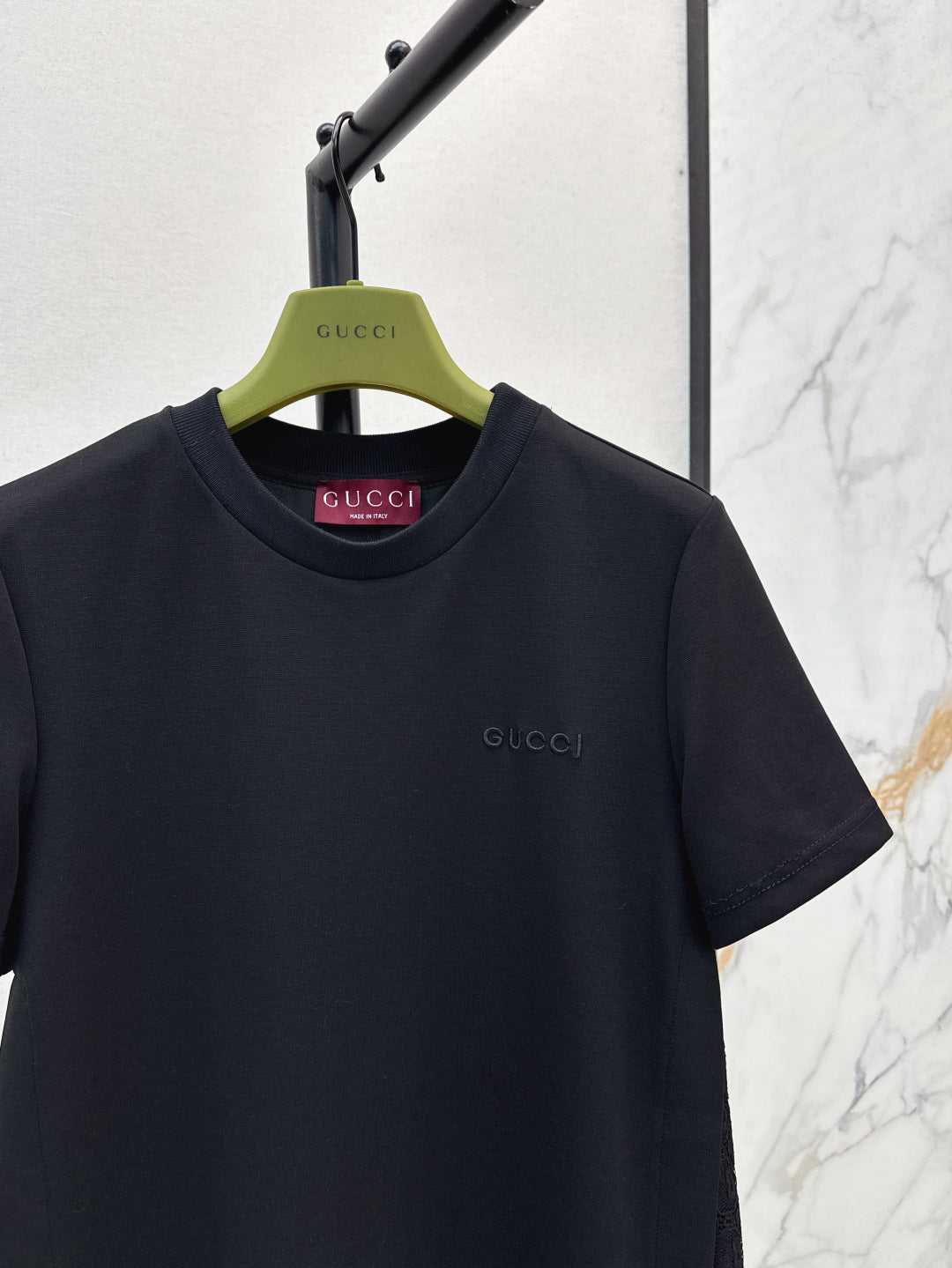 Gu* 25ss embroidered cotton dress with lace side