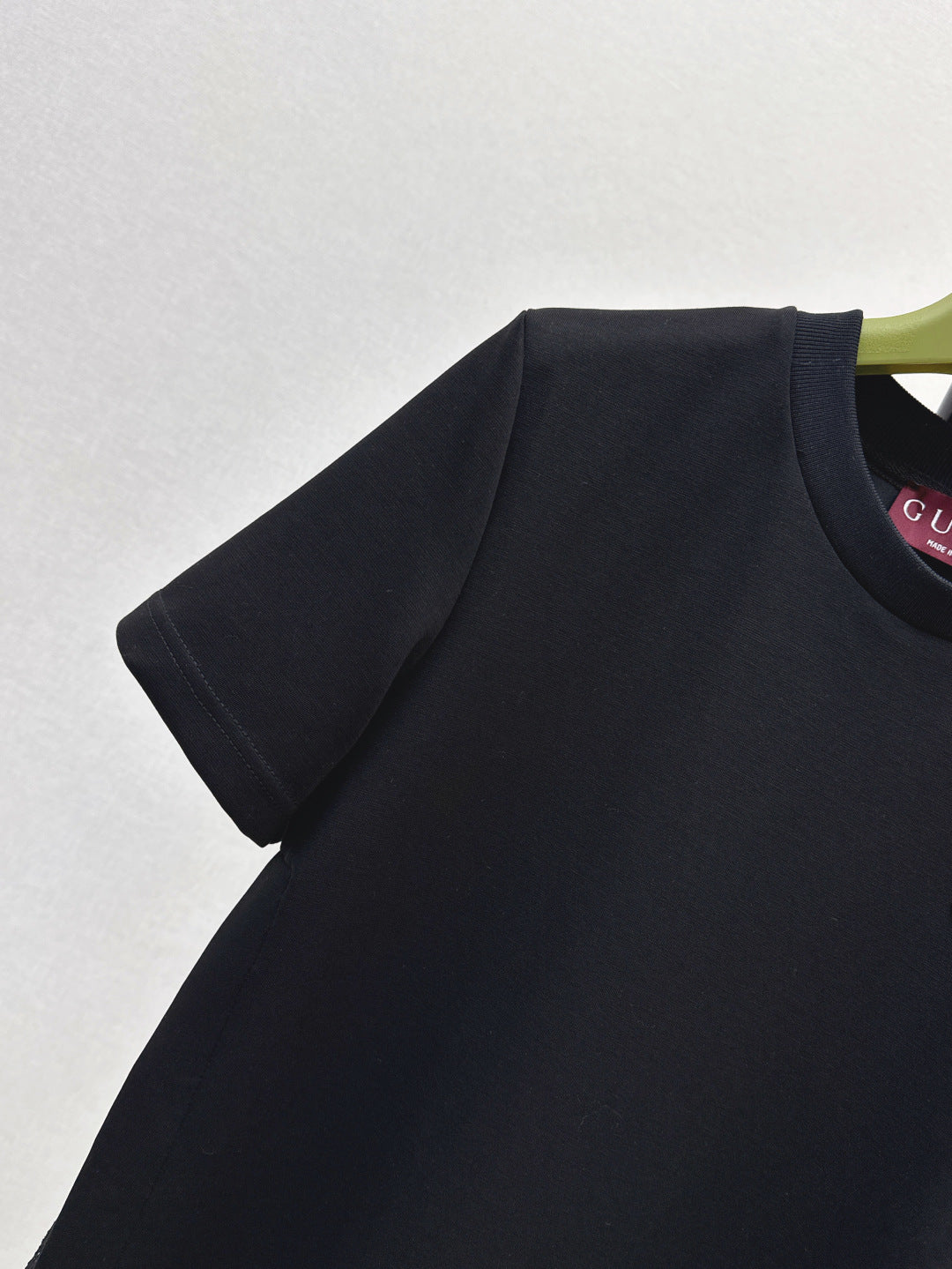 Gu* 25ss embroidered cotton dress with lace side