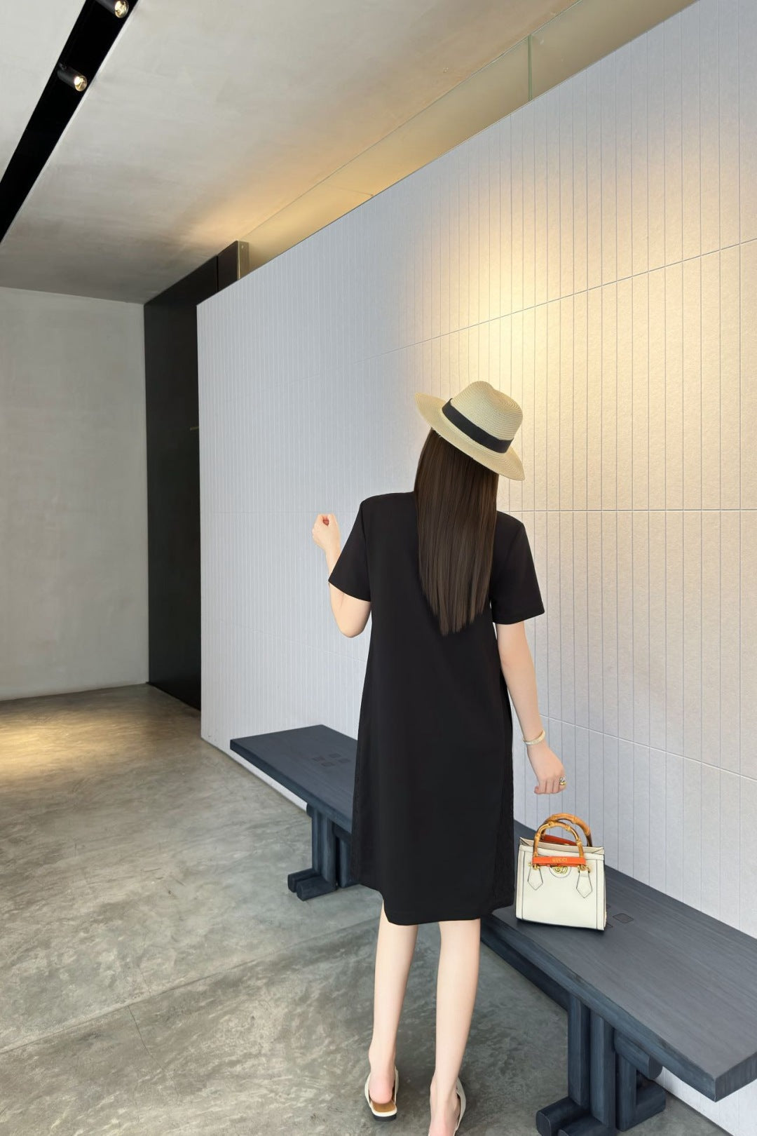 Gu* 25ss embroidered cotton dress with lace side