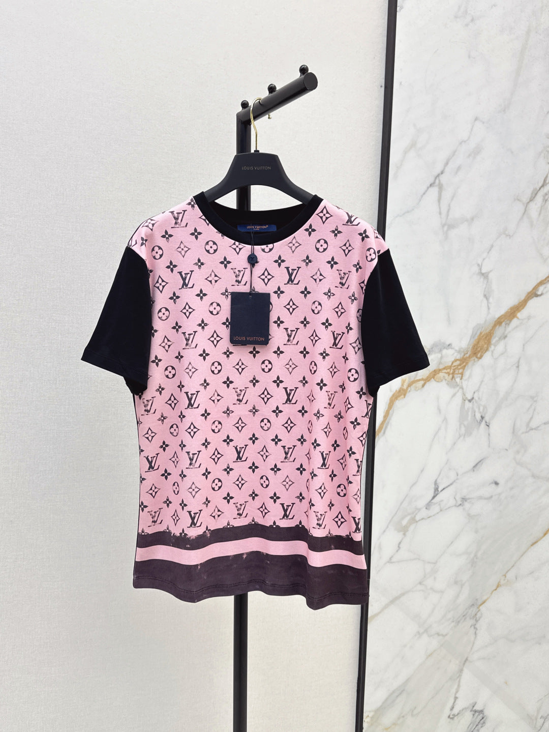 Loui* 25ss washed monogram front t-shirt