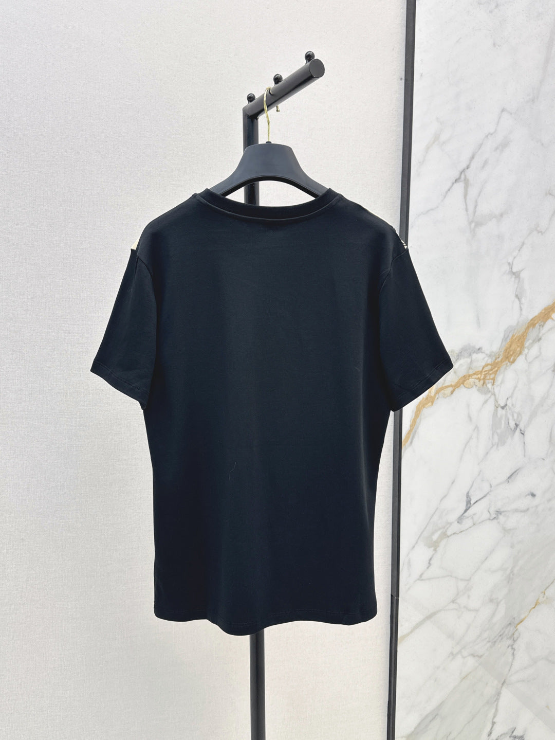 Loui* 25ss washed monogram front t-shirt