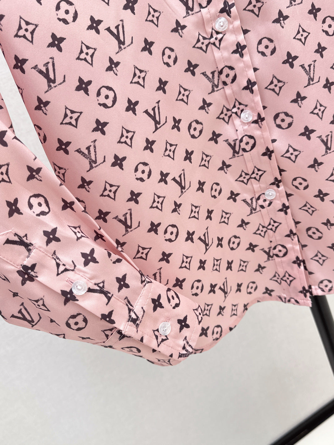 Loui* 25ss monogram technical silk shirt