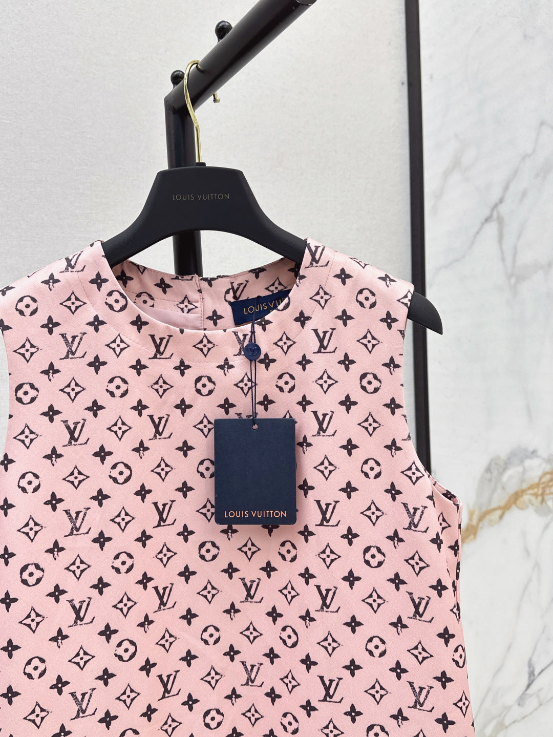 Loui* 25ss washed monogram pleat dress