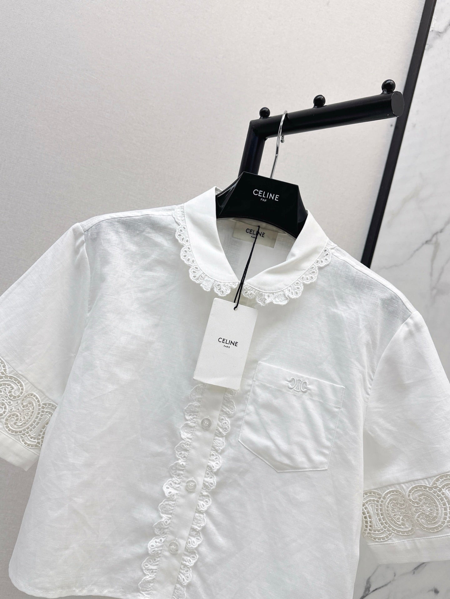 Cel* 25ss embroidered crop shirt