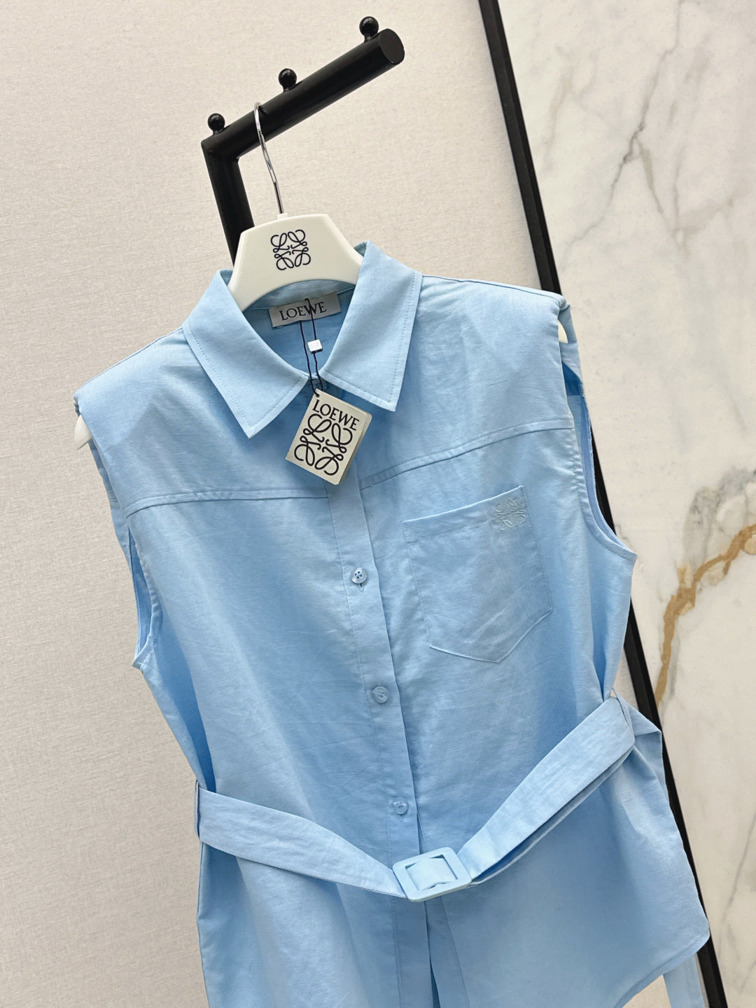 Loe* 25ss linen belted sleeveless blouse