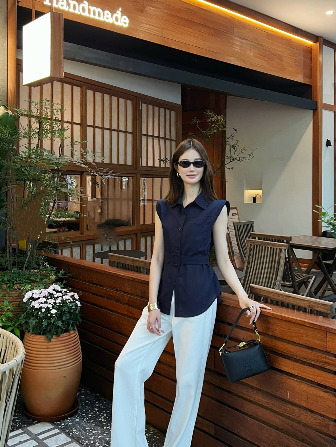 Loe* 25ss linen belted sleeveless blouse