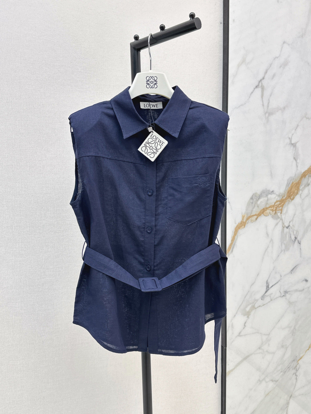 Loe* 25ss linen belted sleeveless blouse