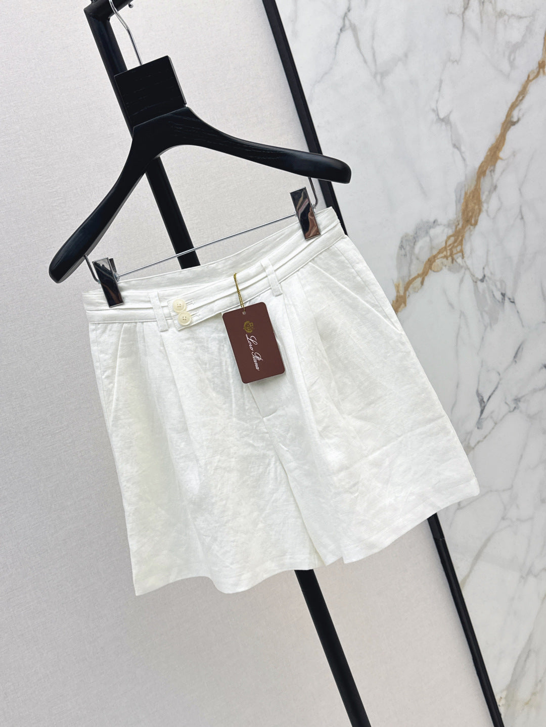Lor*P 25ss embroidered linen shorts