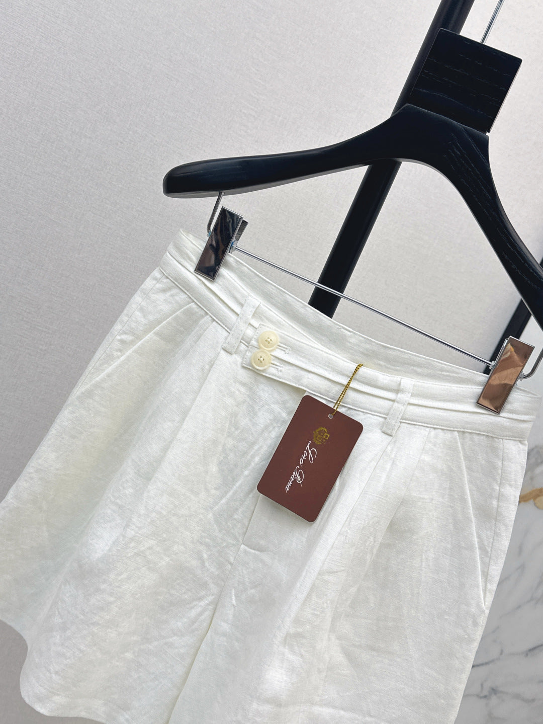 Lor*P 25ss embroidered linen shorts