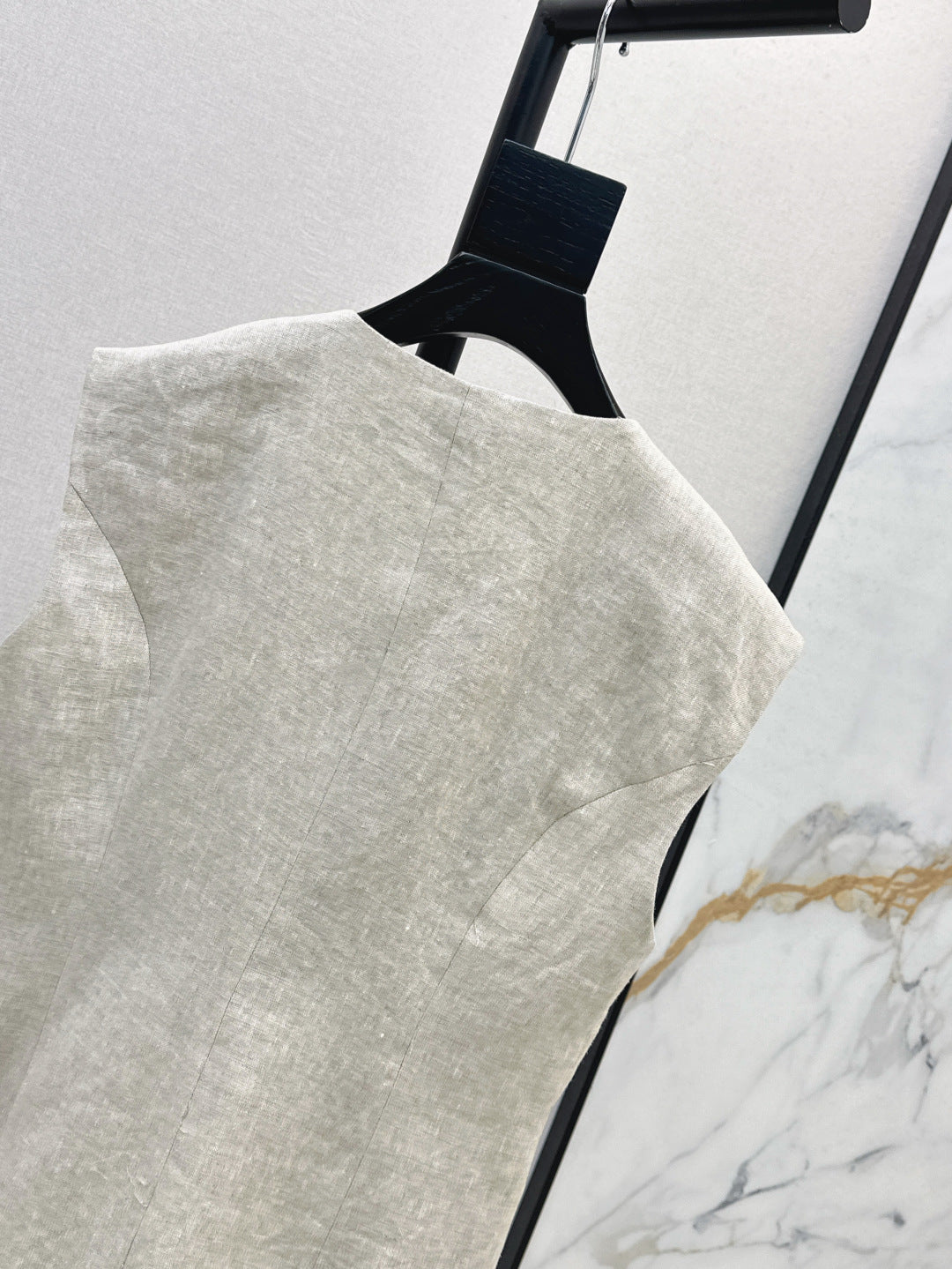 Lor*P 25ss embroidered linen vest