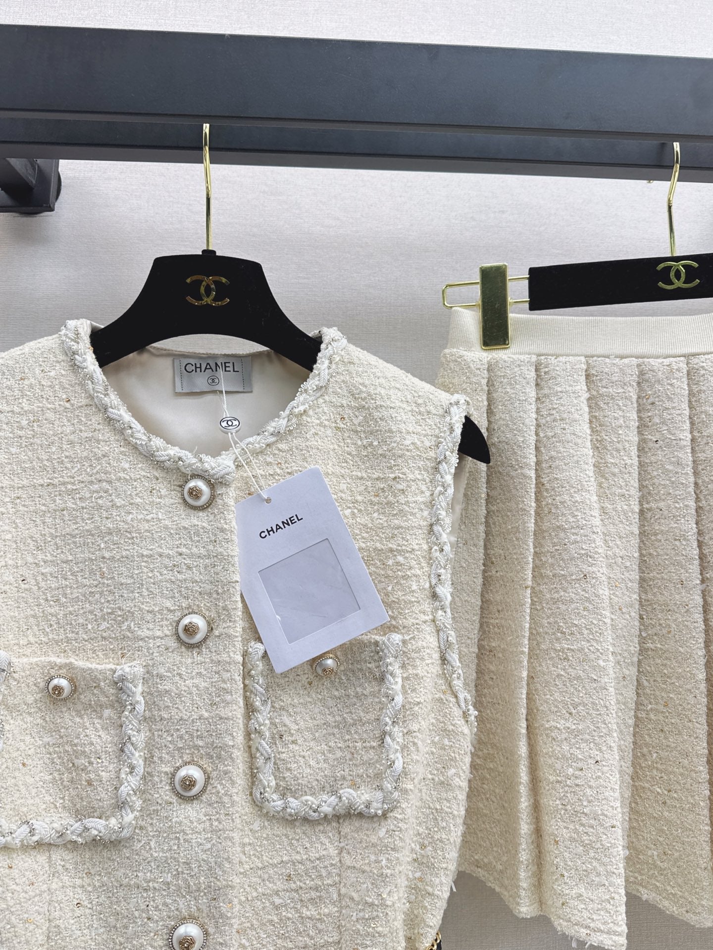 C*nel 25ss woven vest and skirt set