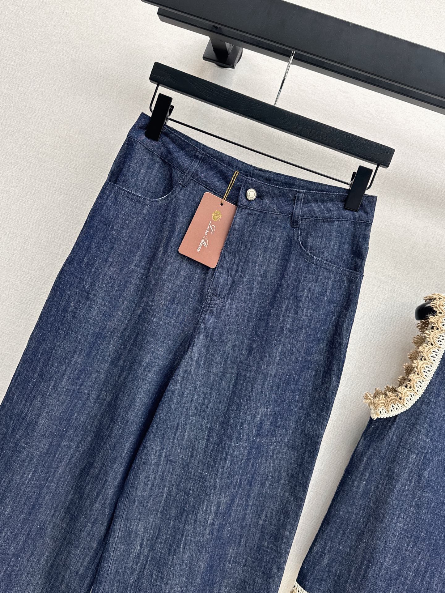 Lor*P 25ss denim set with embroidered trim