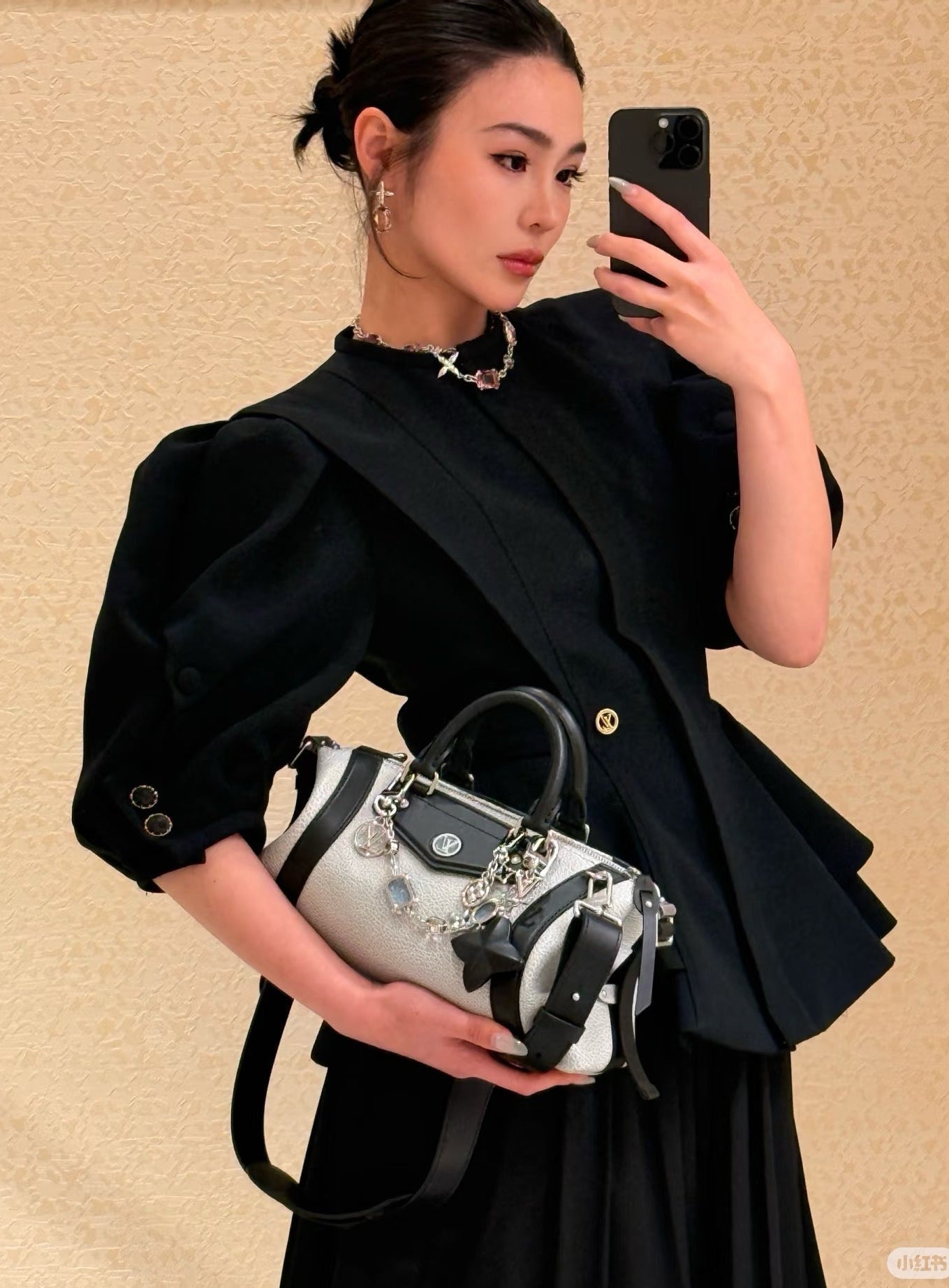 Loui* puff-sleeve ruffled jacket