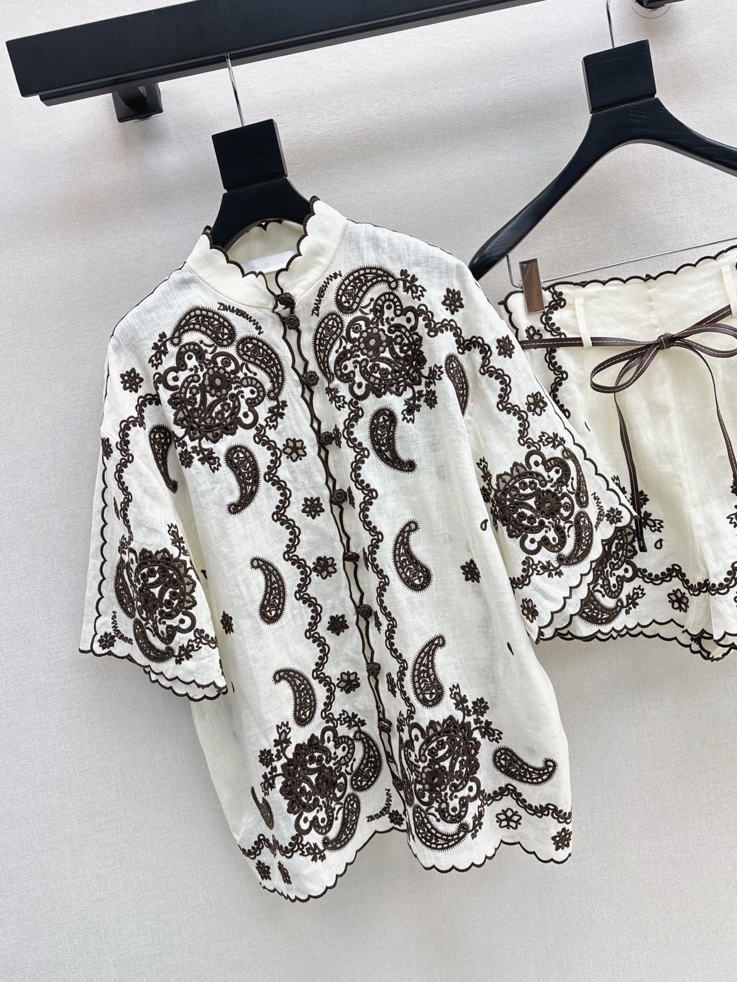 Zim* 25ss floral embroidered shirt and shorts set