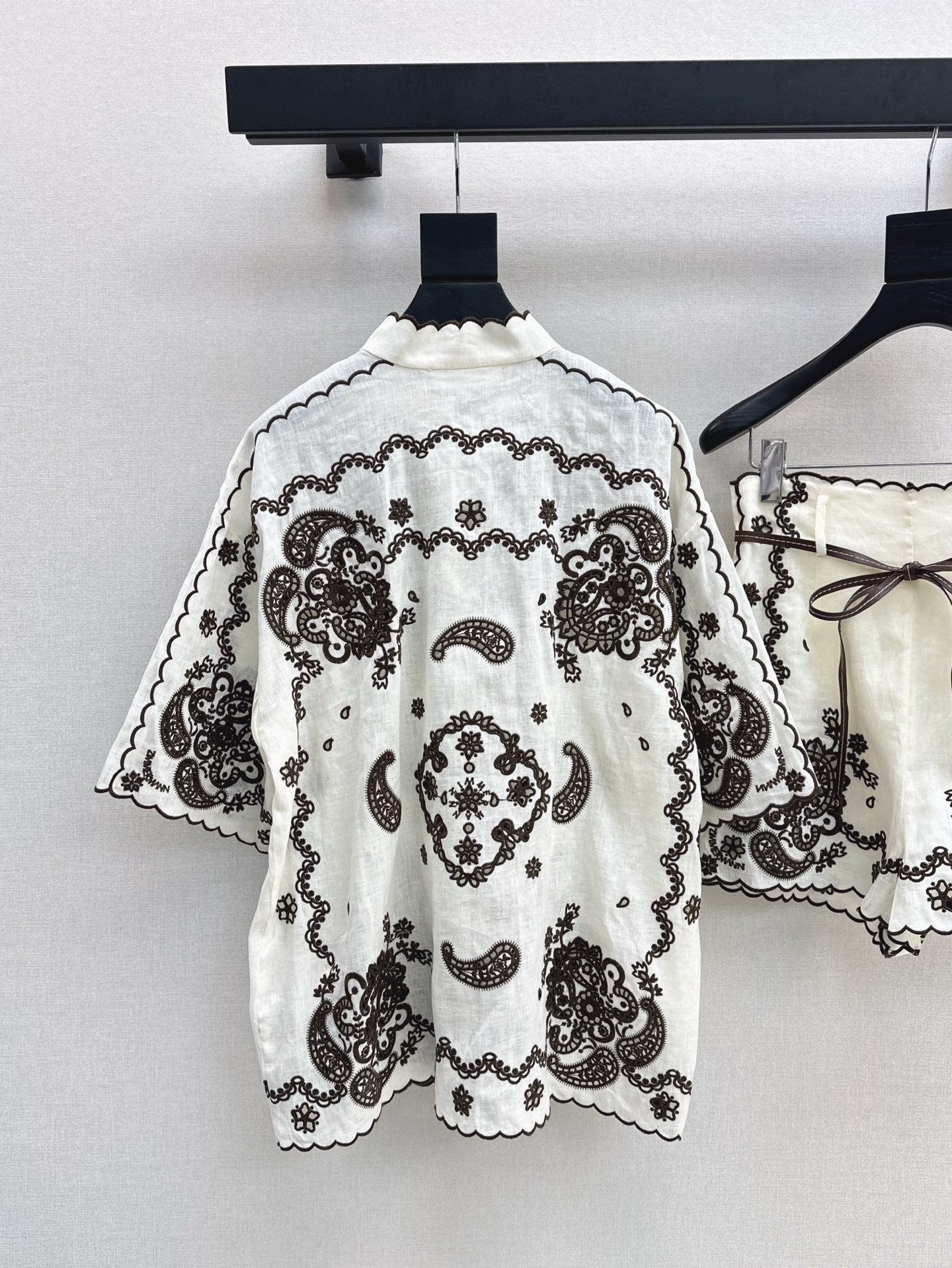 Zim* 25ss floral embroidered shirt and shorts set