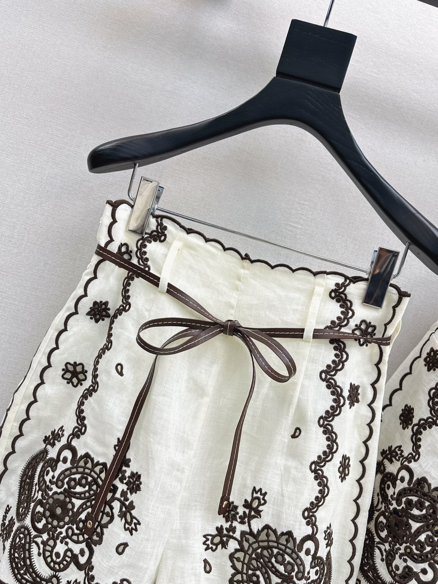 Zim* 25ss floral embroidered shirt and shorts set