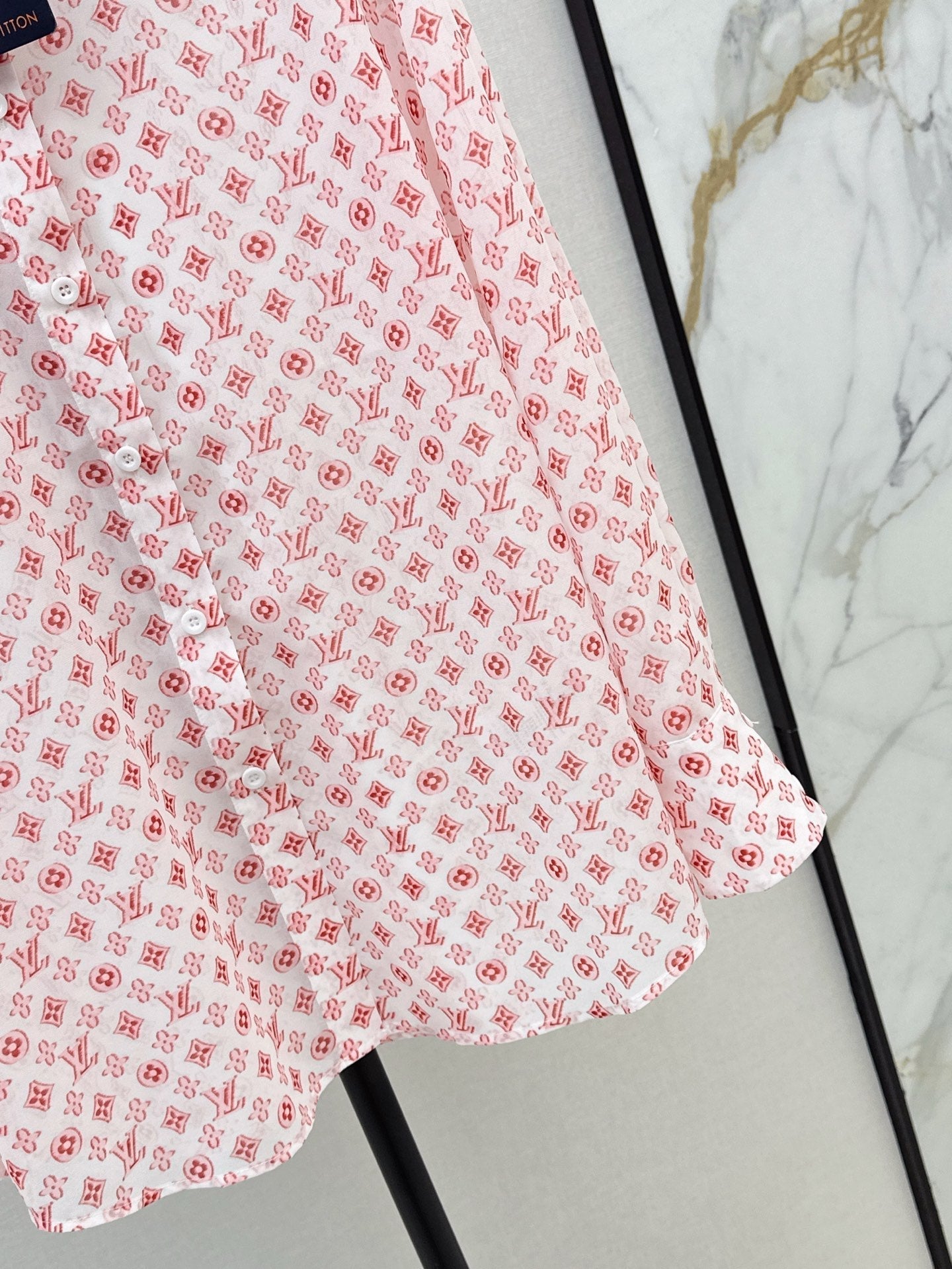 Loui* 25ss monogram printed shirt