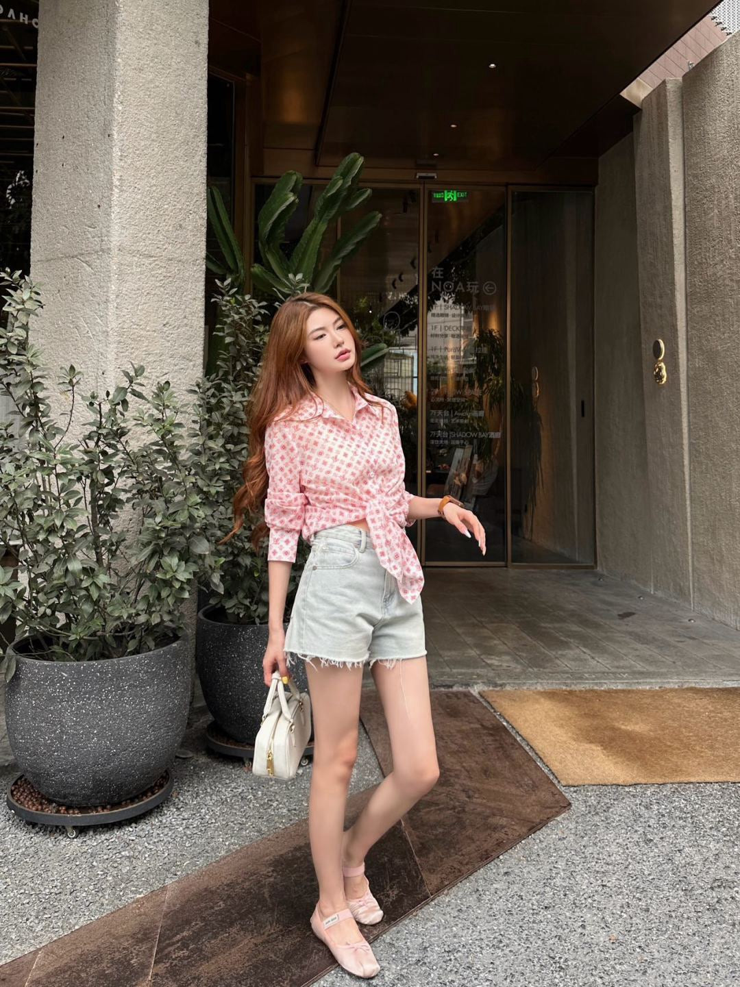 Loui* 25ss monogram printed shirt