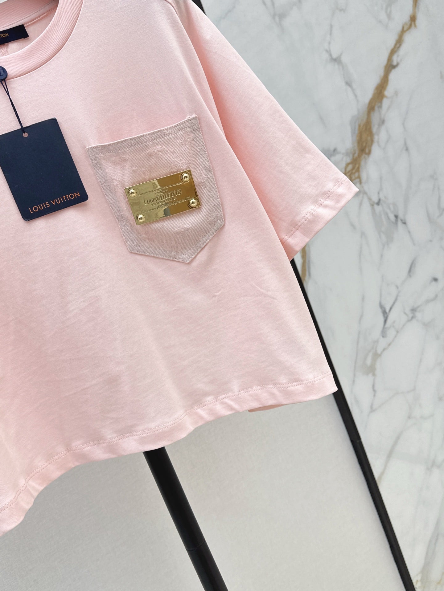 Loui* 25ss signature pocket crop top