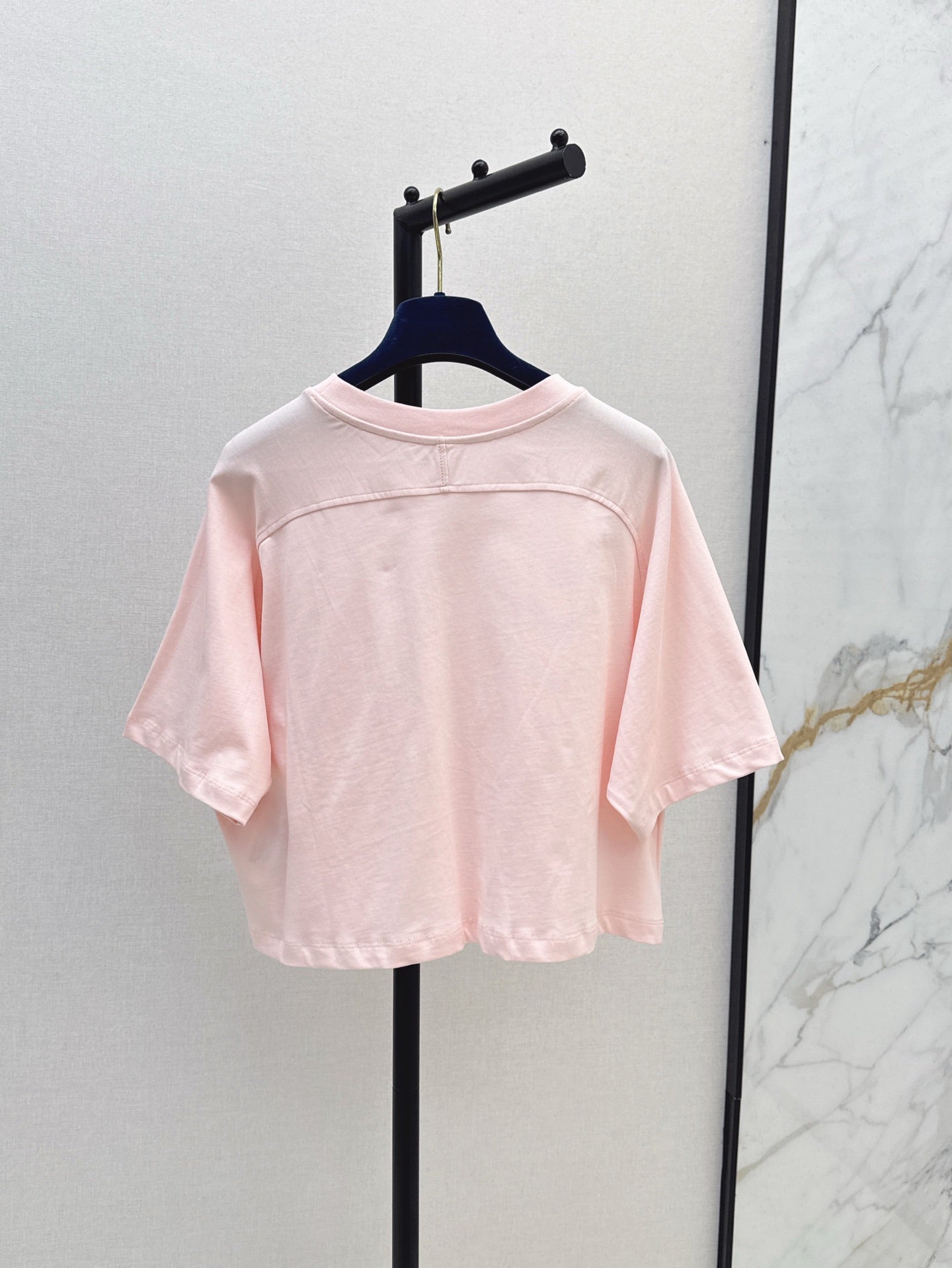 Loui* 25ss signature pocket crop top