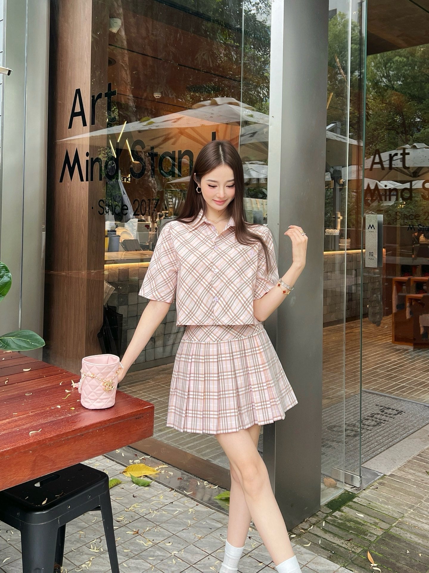 Bur* 25ss check cropped shirt and pleated skirt set