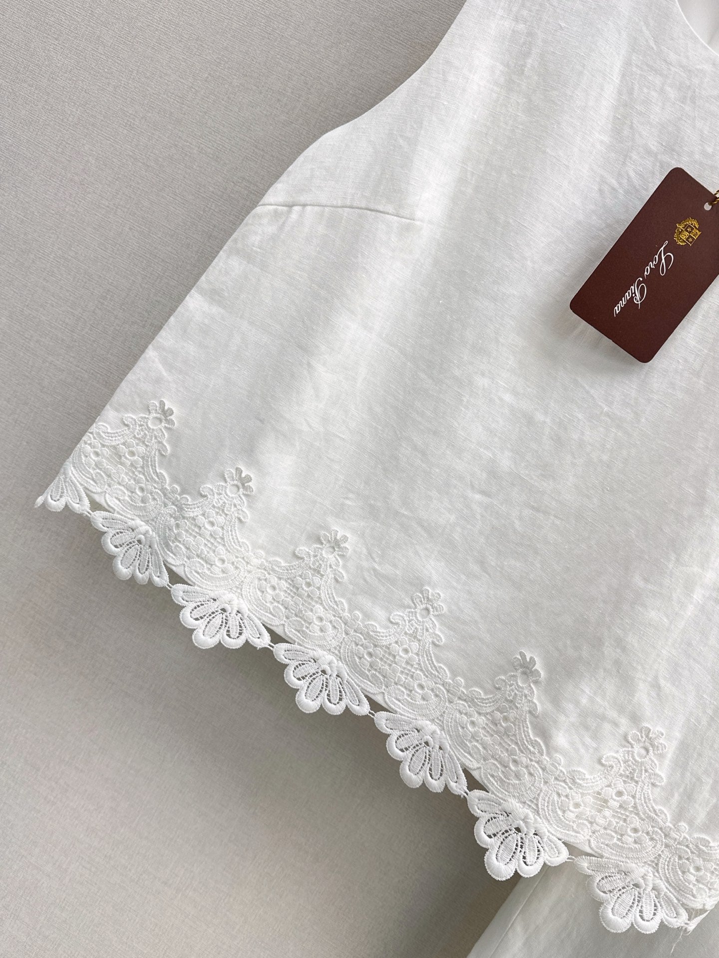 Lor*P 25ss lace trim vest and skirt set