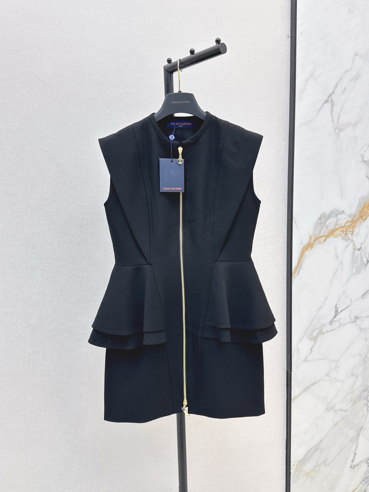 Loui* 25ss zip-up ruffled dress