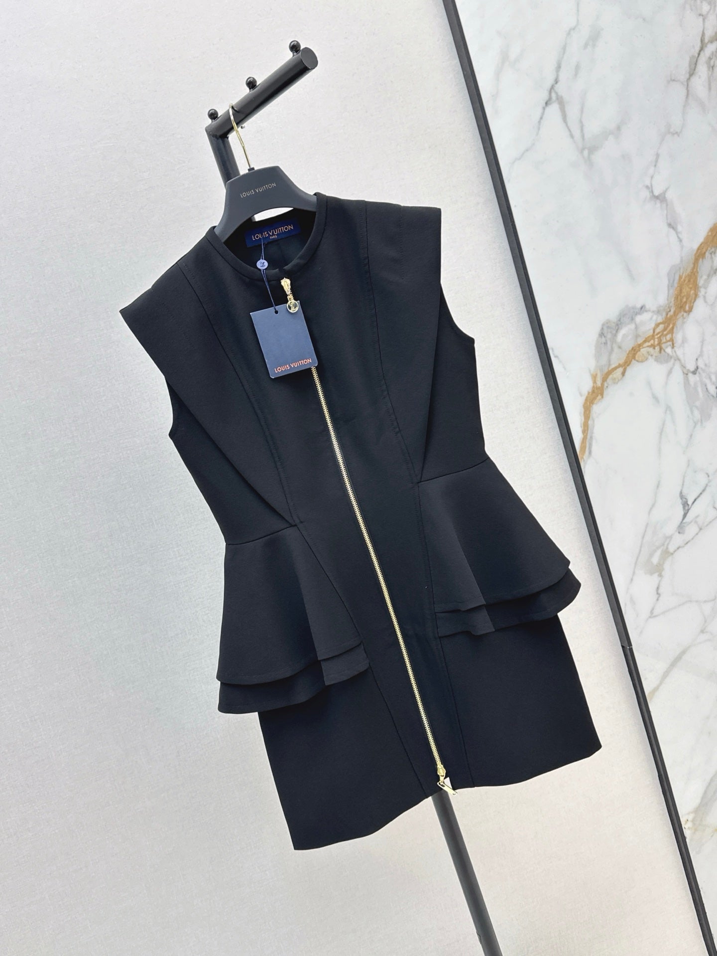 Loui* 25ss zip-up ruffled dress