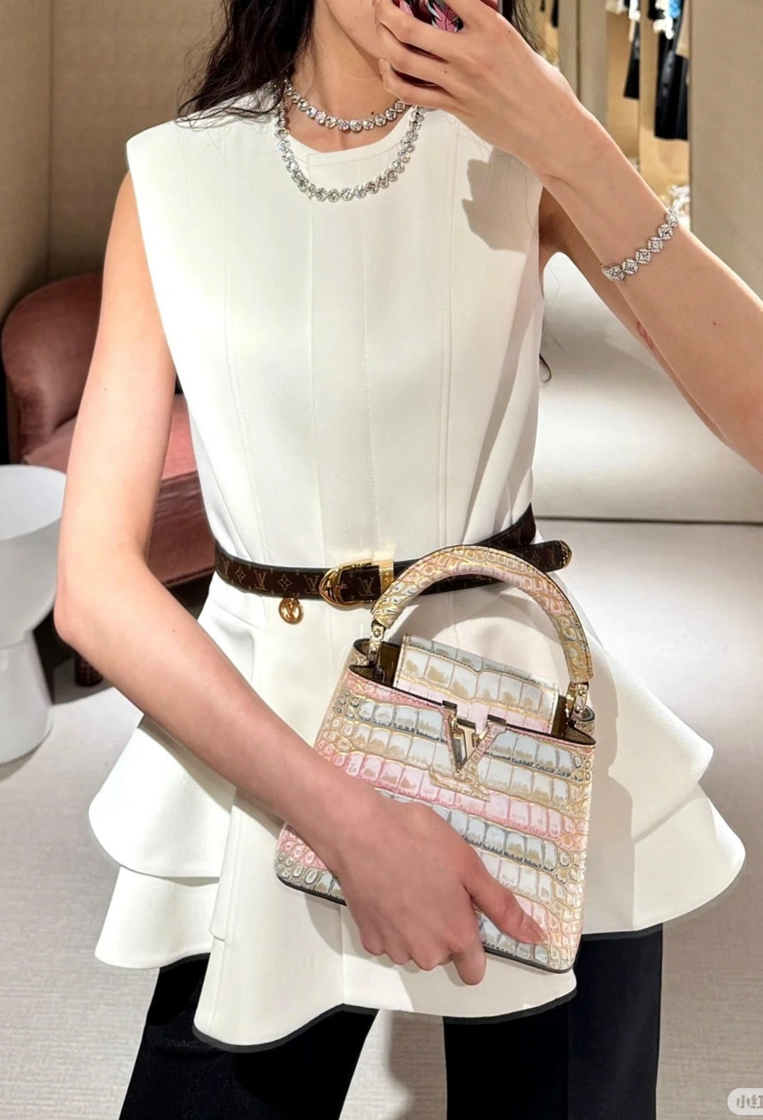 Loui* 25ss poplin ruffled blouse