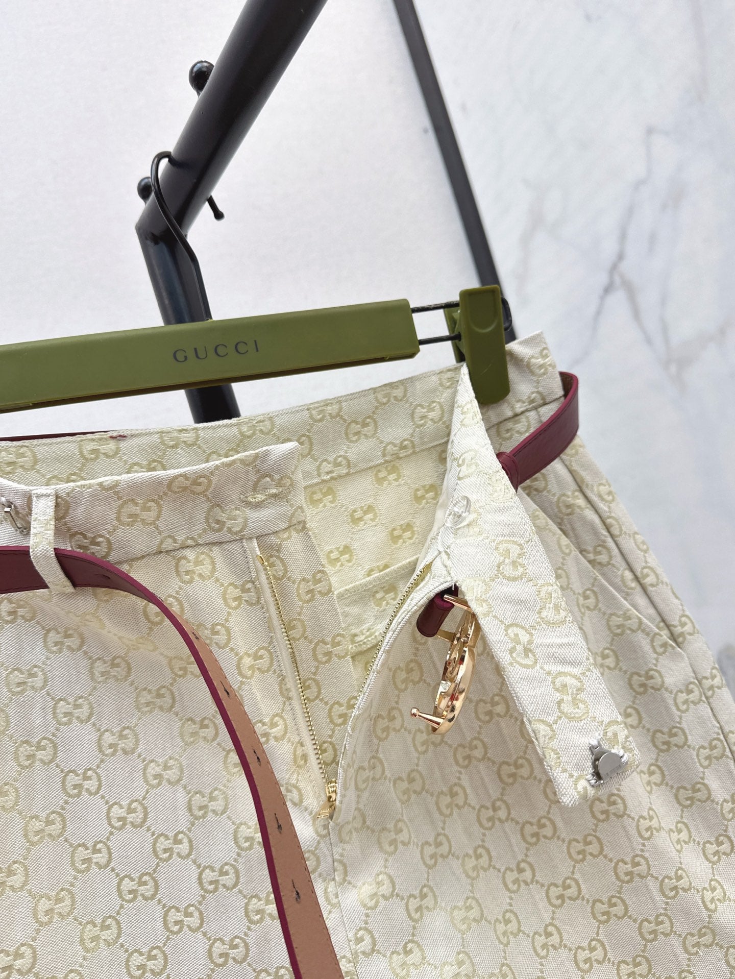 Gu* 25ss GG jacquard shorts with belt