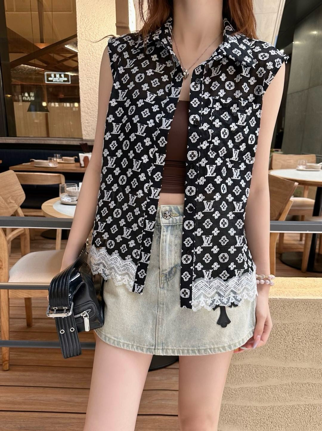 Loui* 25ss jacquard sleeveless shirt