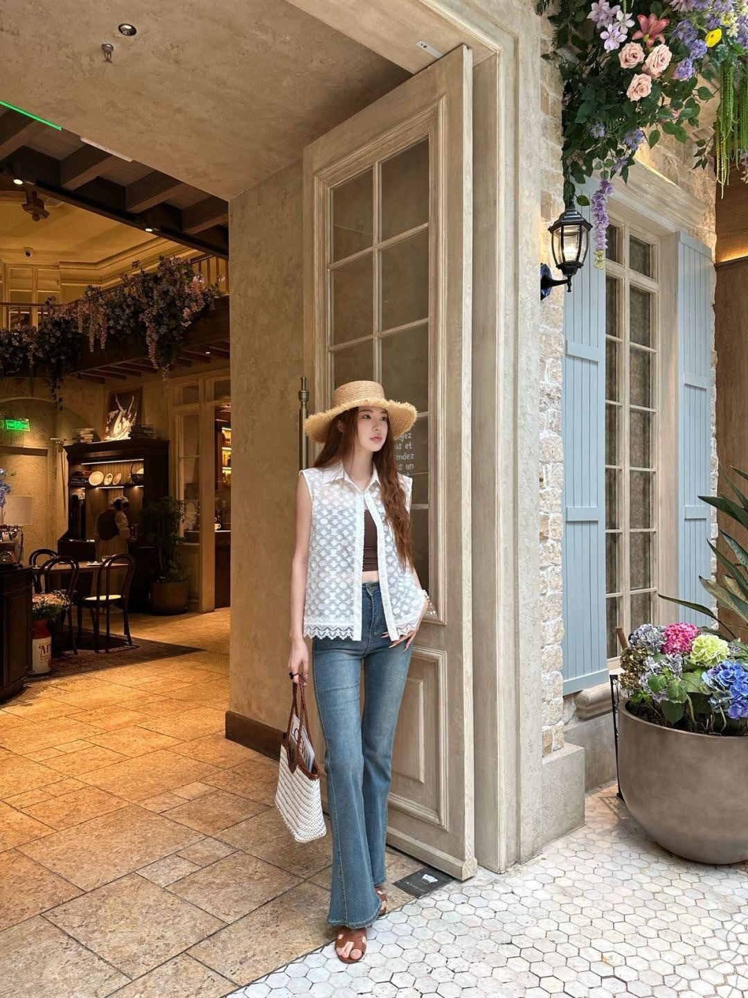 Loui* 25ss jacquard sleeveless shirt