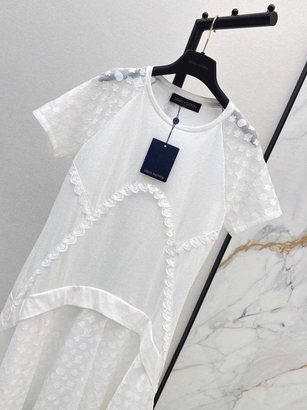 Loui* 25ss Asymmetric monogram jacquard dress