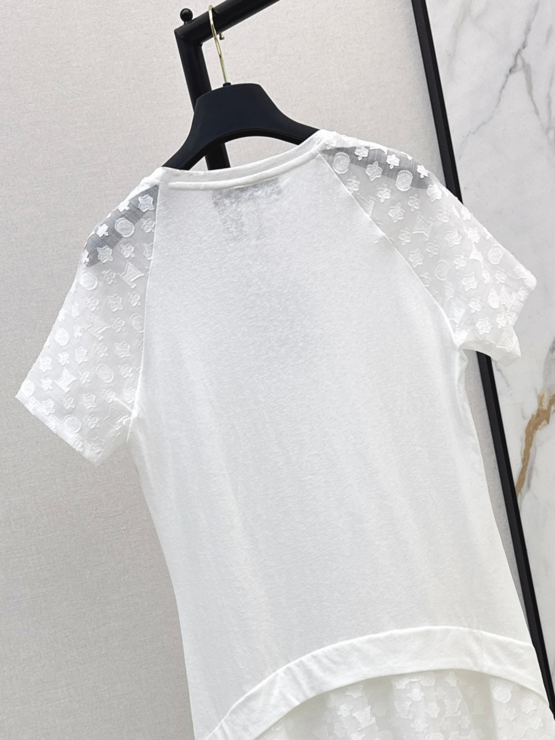 Loui* 25ss Asymmetric monogram jacquard dress