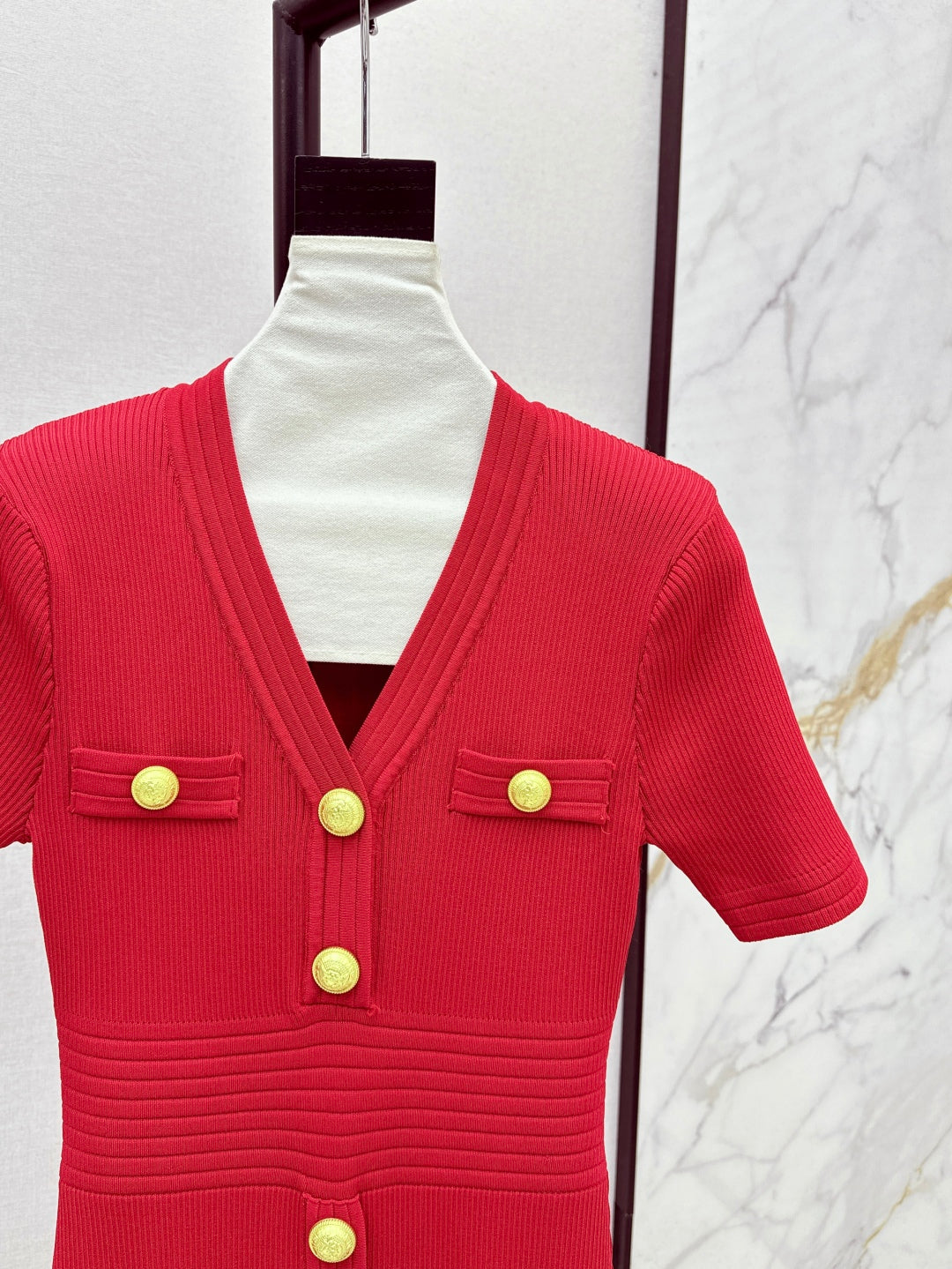 Balm* 25ss knit bodycon dress with gold buttons