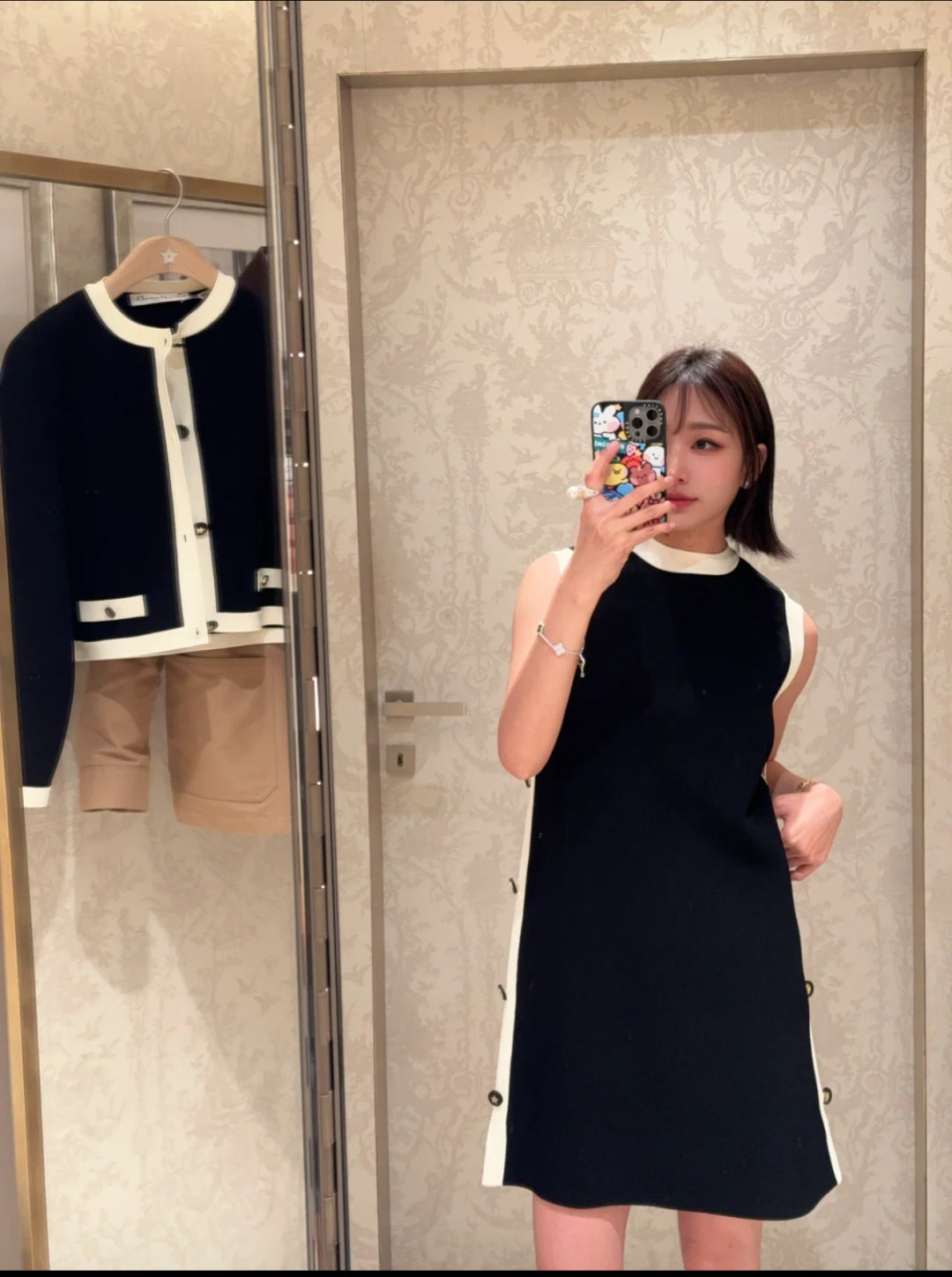 D*r 25ss short straight dress with buttons on the side