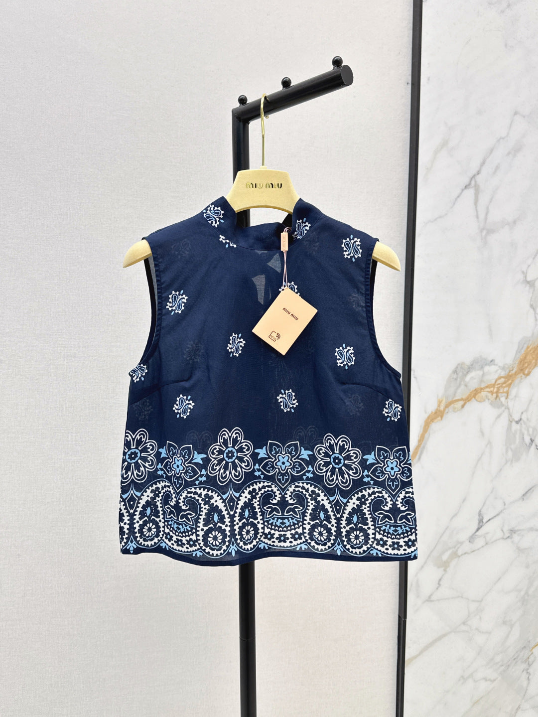 M*u 25ss printed linen vest and skirt set