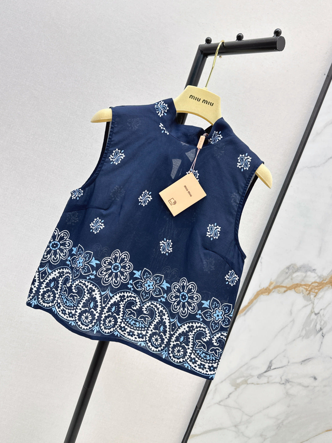 M*u 25ss printed linen vest and skirt set